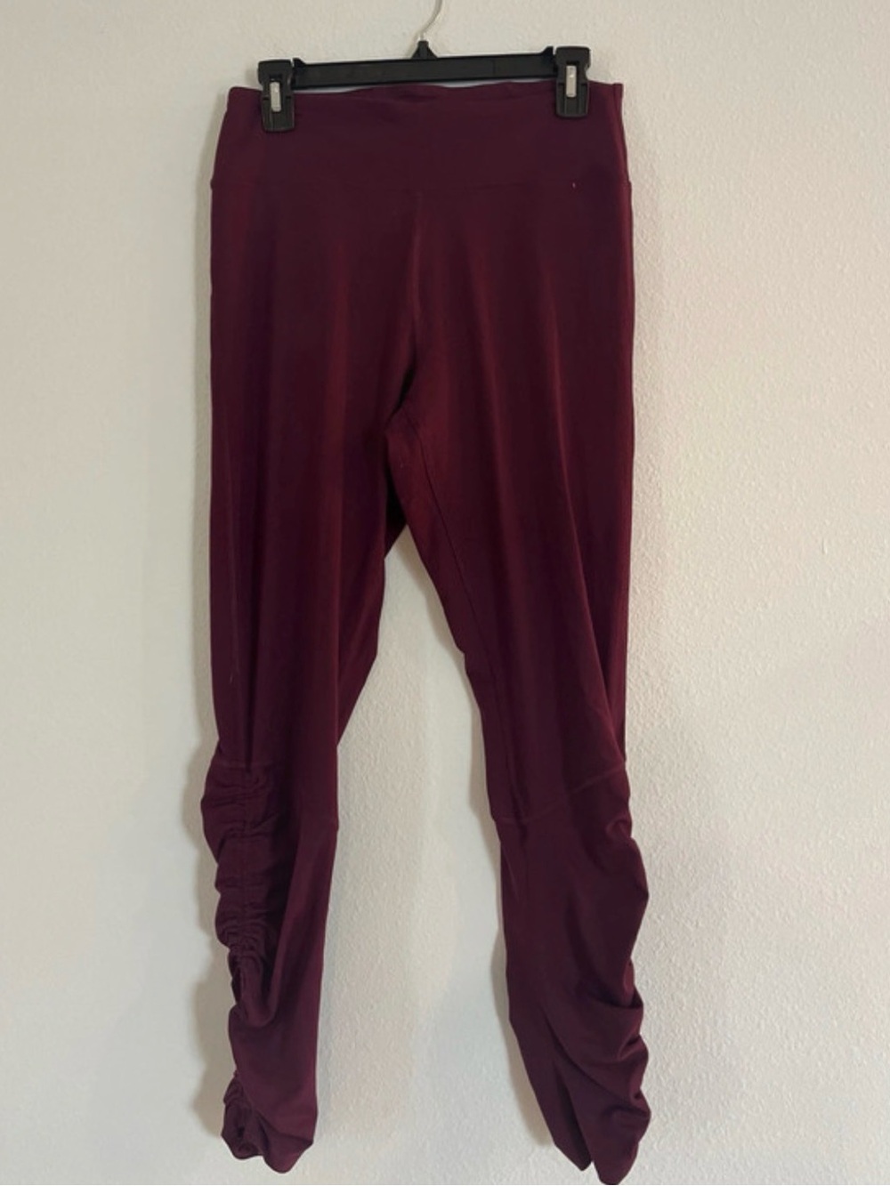 PINK Victoria’s Secret Burgundy Ruched Full Length Active Leggings